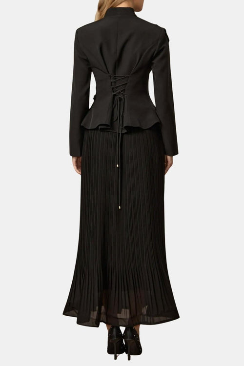 Amoura – Lace Embroidered Jacket & Pleated Skirt Set in Black