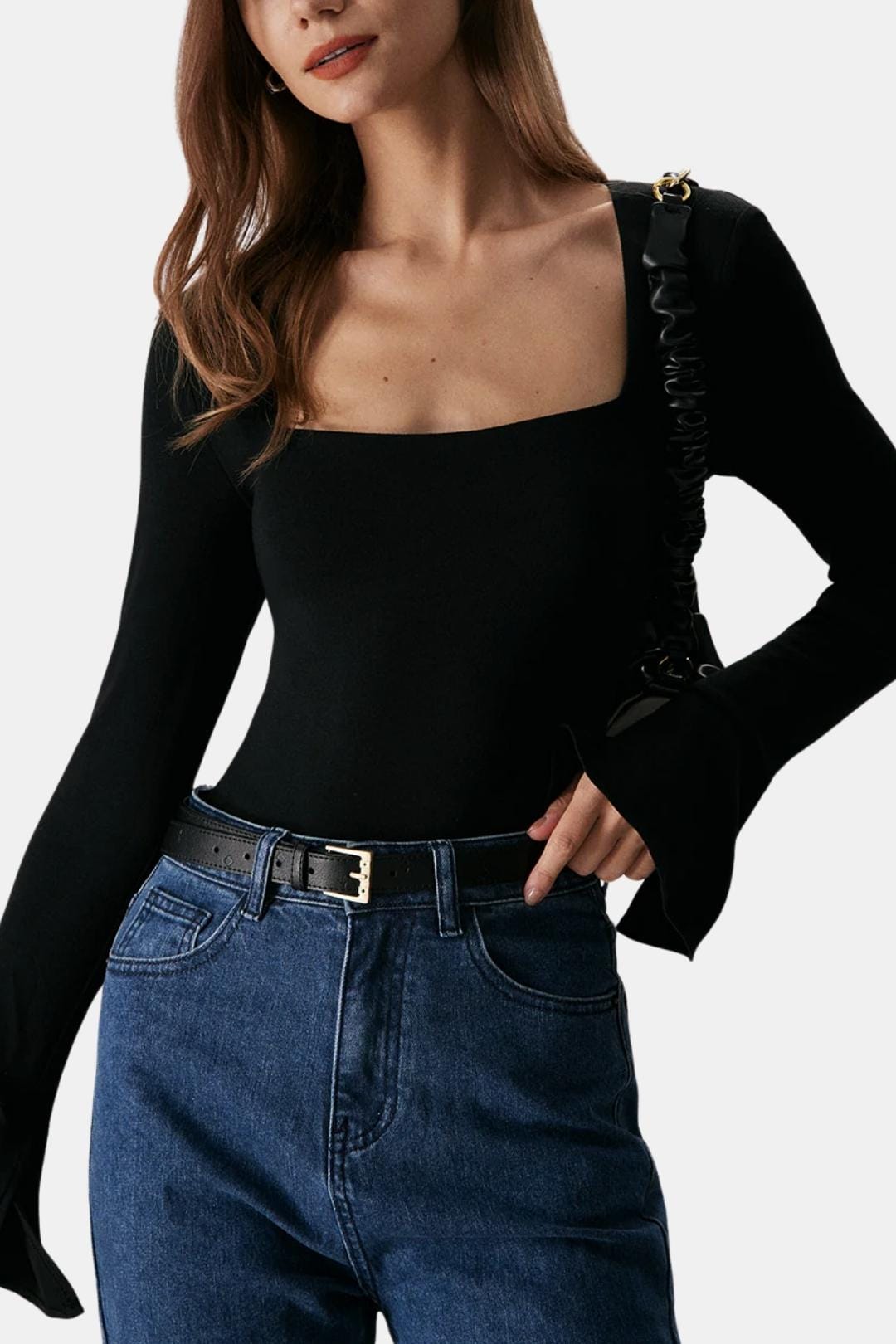 Thalassa – Square Neck Slit Flare Sleeve Tee